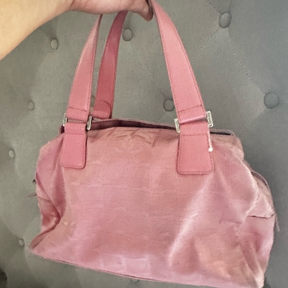 Chanel travel line handbag - Picture 5 of 11